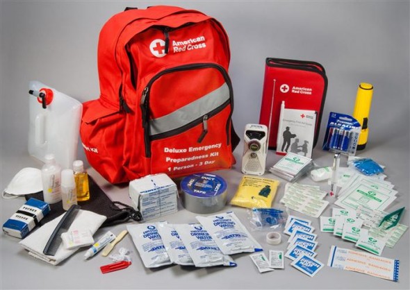 deluxe emergency preparedness kit